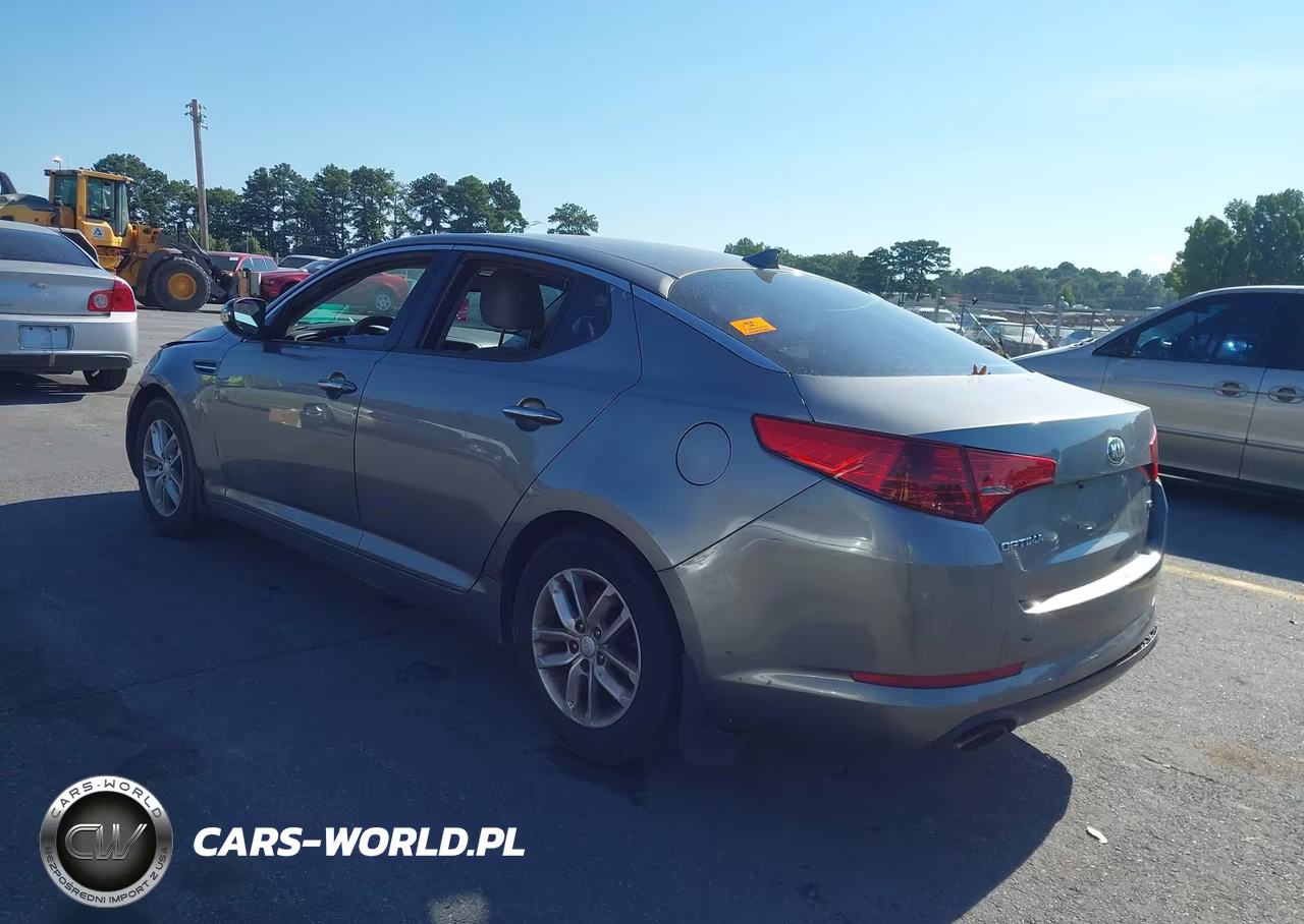 2013 Kia Optima Lx VIN:5XXGM4A72DG167728 - 3