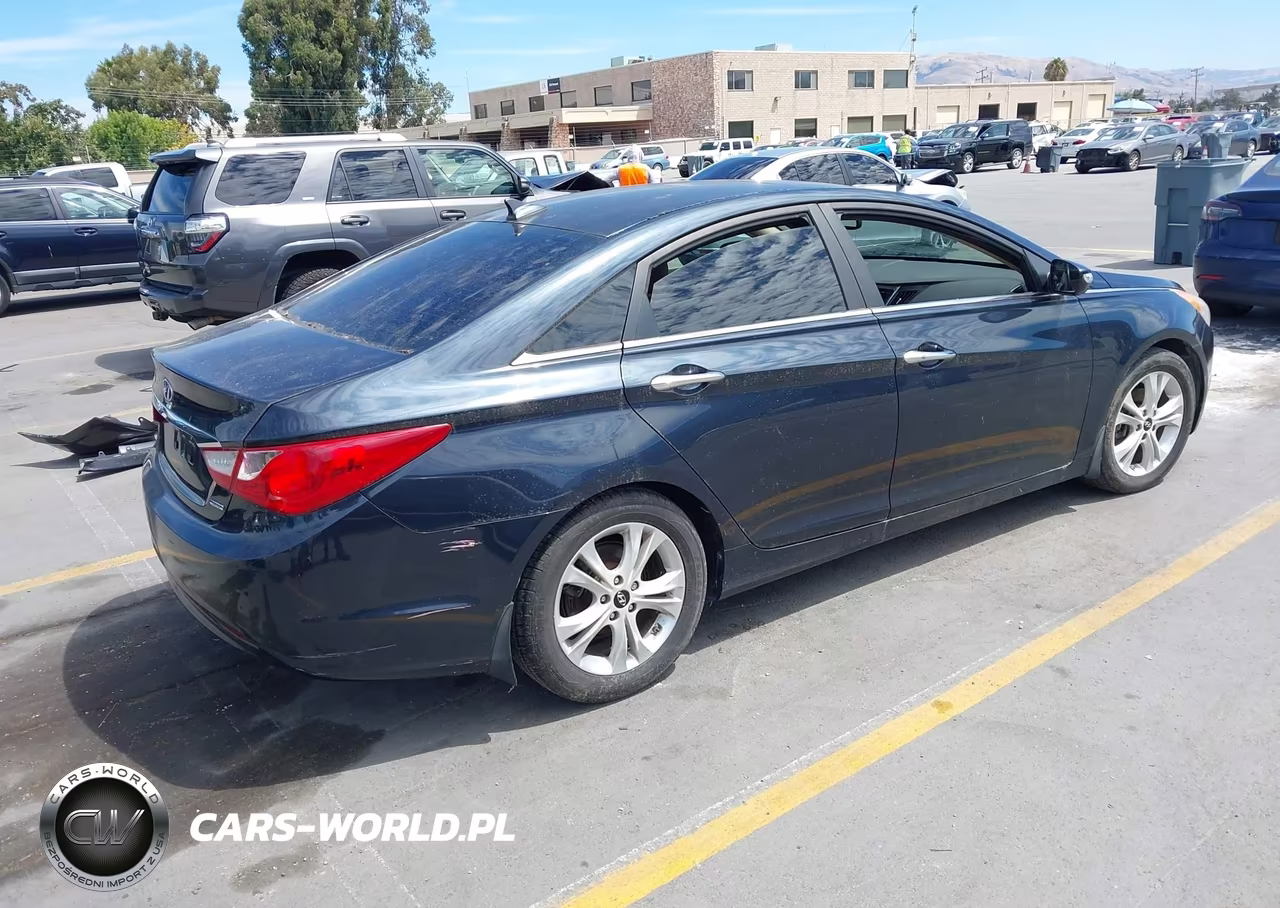 2011 Hyundai Sonata Limited VIN:5NPEC4AC9BH268130 - 4