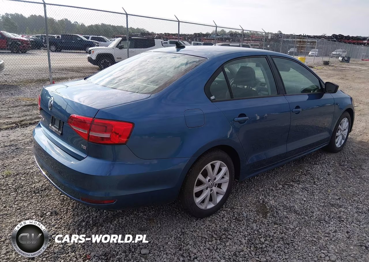 2015 Volkswagen Jetta 1.8T Se VIN:3VWD17AJ1FM307131 - 4