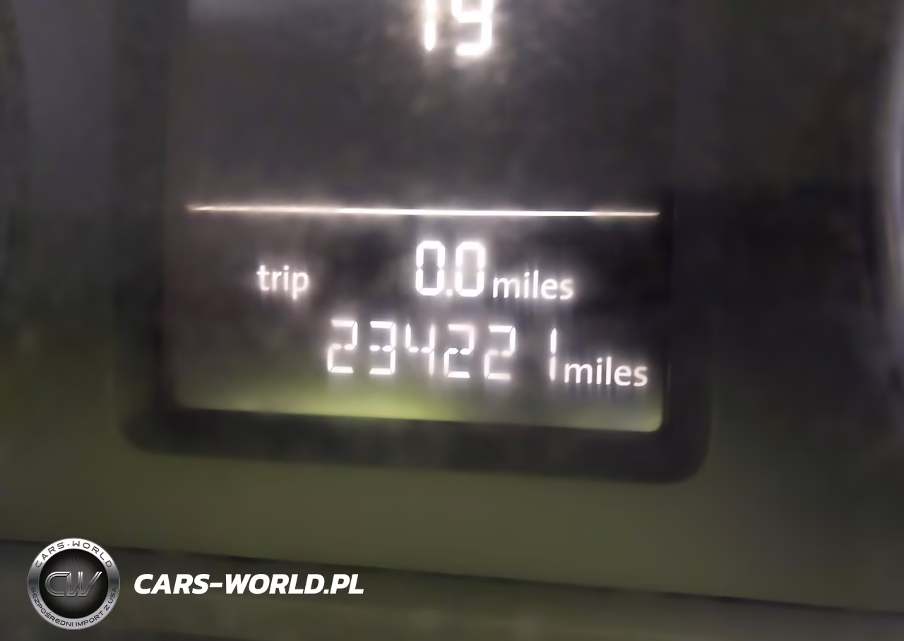 2015 Volkswagen Passat 1.8T S VIN:1VWAS7A33FC071729 - 12