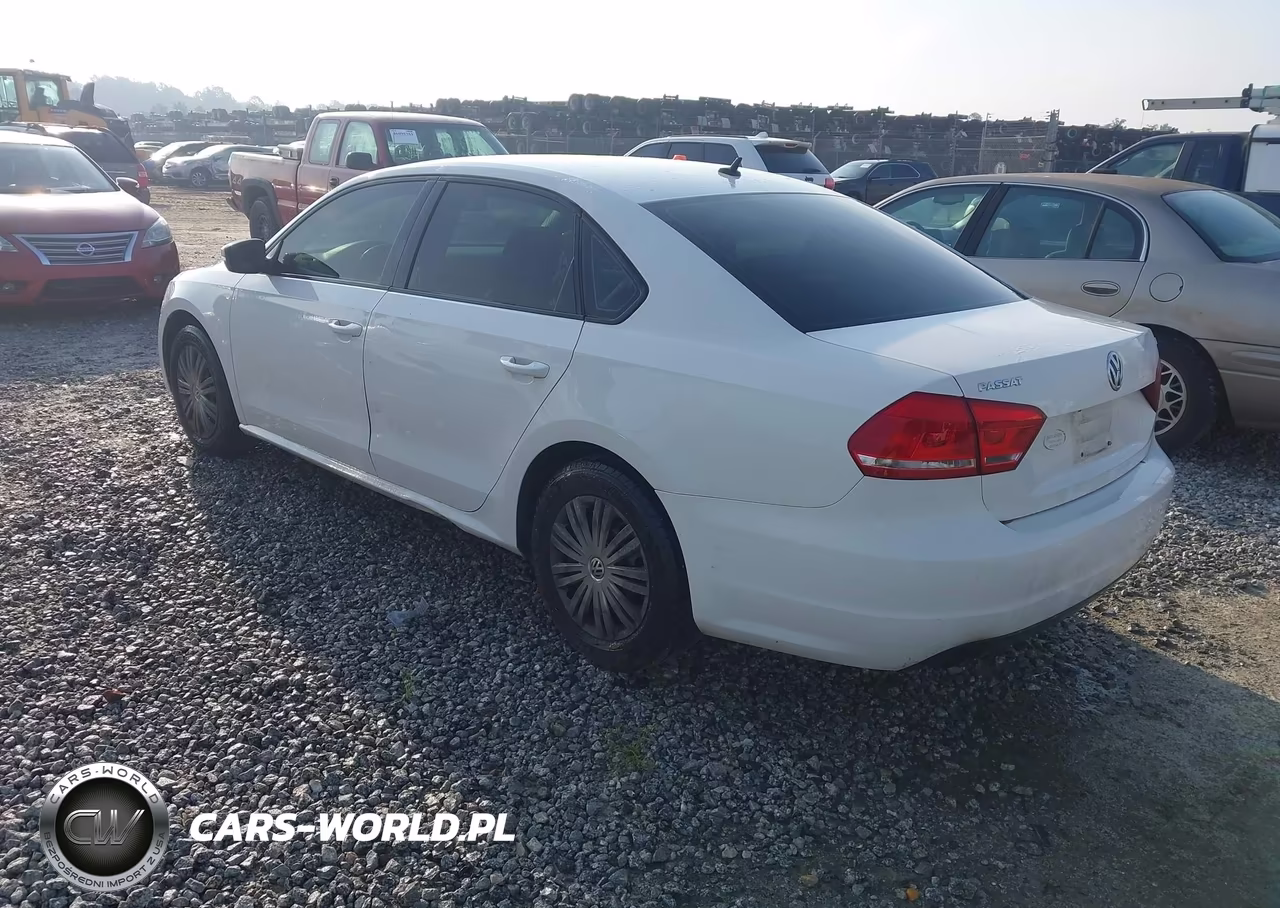 2015 Volkswagen Passat 1.8T S VIN:1VWAS7A33FC071729 - 3