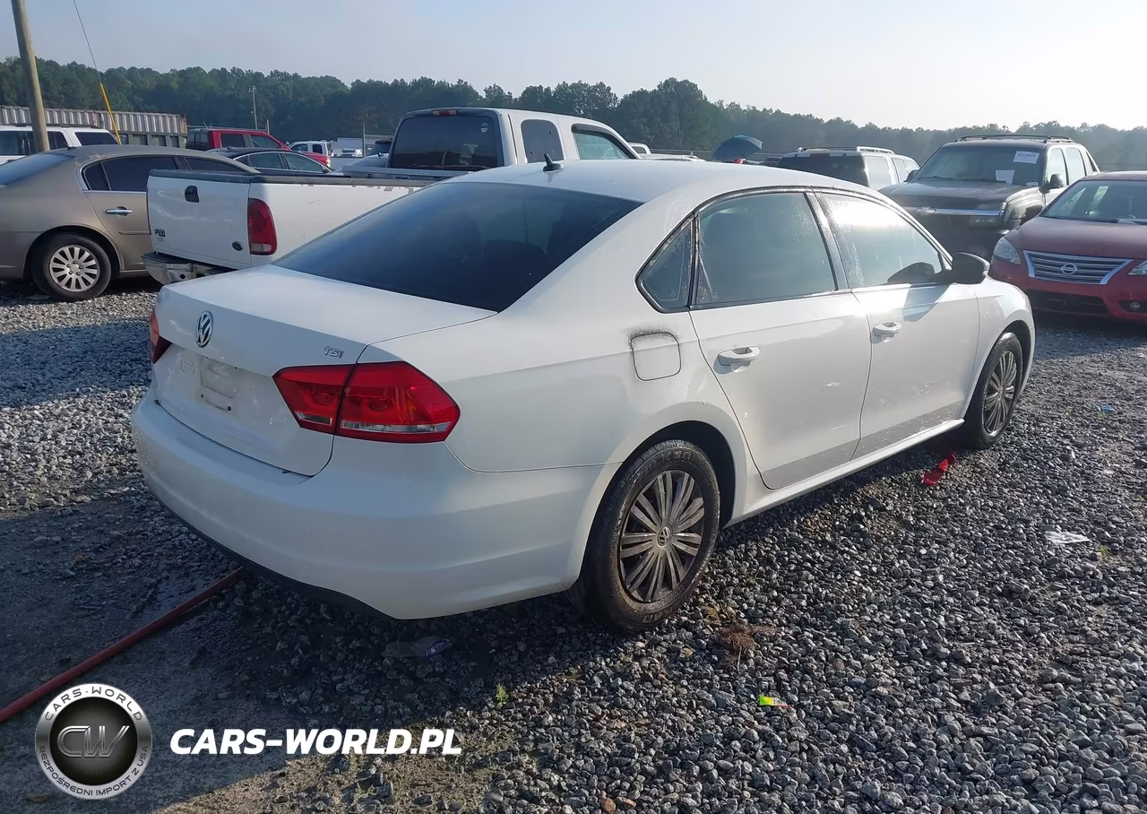 2015 Volkswagen Passat 1.8T S VIN:1VWAS7A33FC071729 - 4