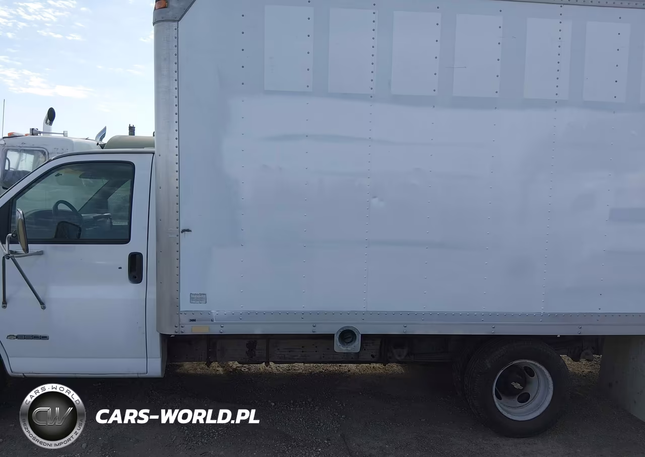 1996 Chevrolet G30 VIN:1GBJG31R3T1042440 - 13