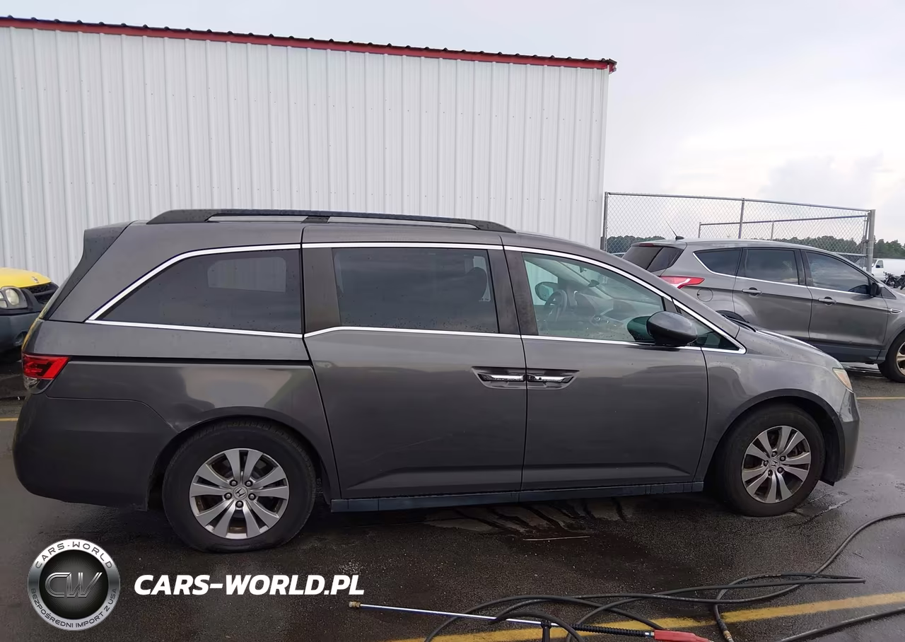 2016 Honda Odyssey Se VIN:5FNRL5H36GB135604 - 13