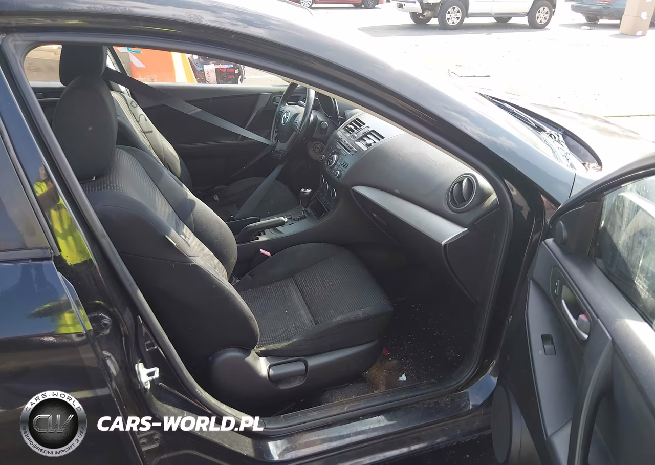 2013 Mazda Mazda3 I Touring VIN:JM1BL1VP5D1810946 - 5