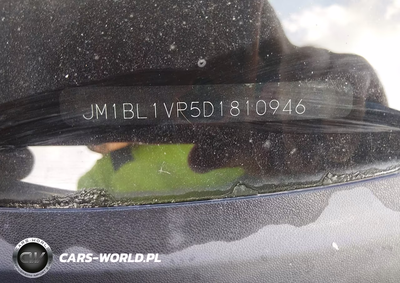 2013 Mazda Mazda3 I Touring VIN:JM1BL1VP5D1810946 - 9