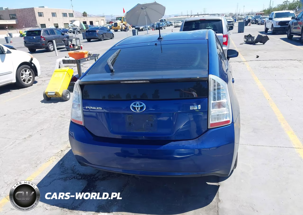 2011 Toyota Prius Three VIN:JTDKN3DU9B1428445 - 16