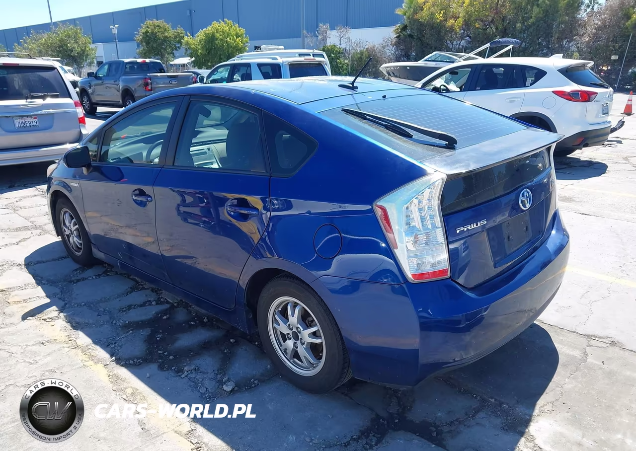 2011 Toyota Prius Three VIN:JTDKN3DU9B1428445 - 3