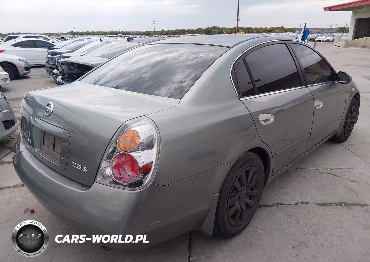 2004 Nissan Altima 2.5 S VIN:1N4AL11D14C125358 - 4