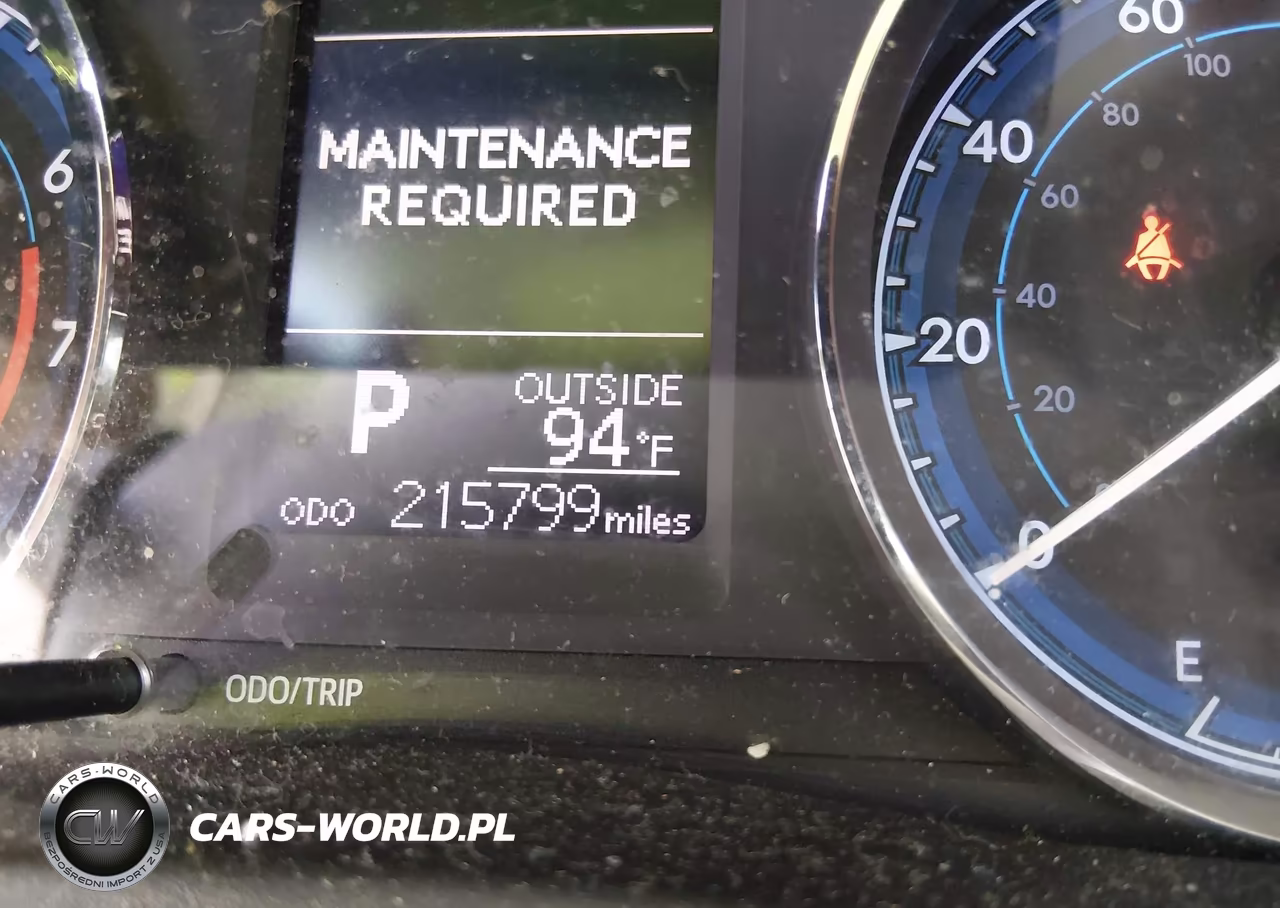 2018 Toyota Corolla L VIN:2T1BURHE4JC985881 - 17