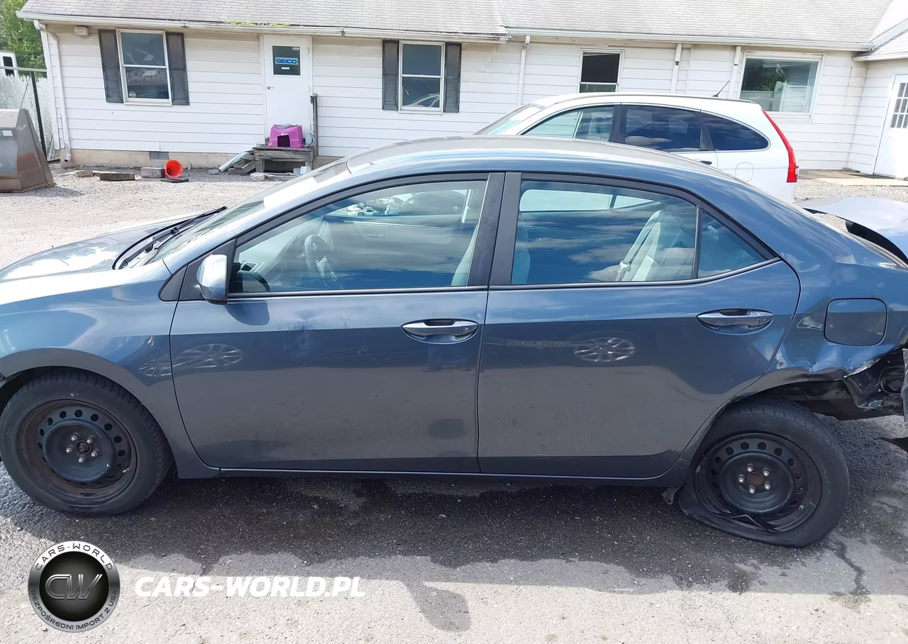 2016 Toyota Corolla Le VIN:2T1BURHE8GC745936 - 15