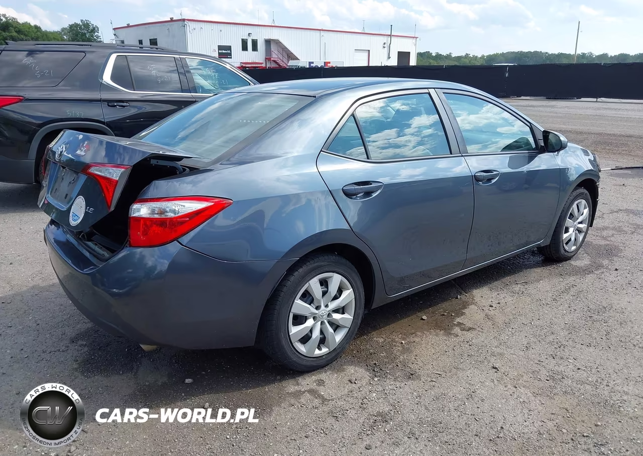 2016 Toyota Corolla Le VIN:2T1BURHE8GC745936 - 4