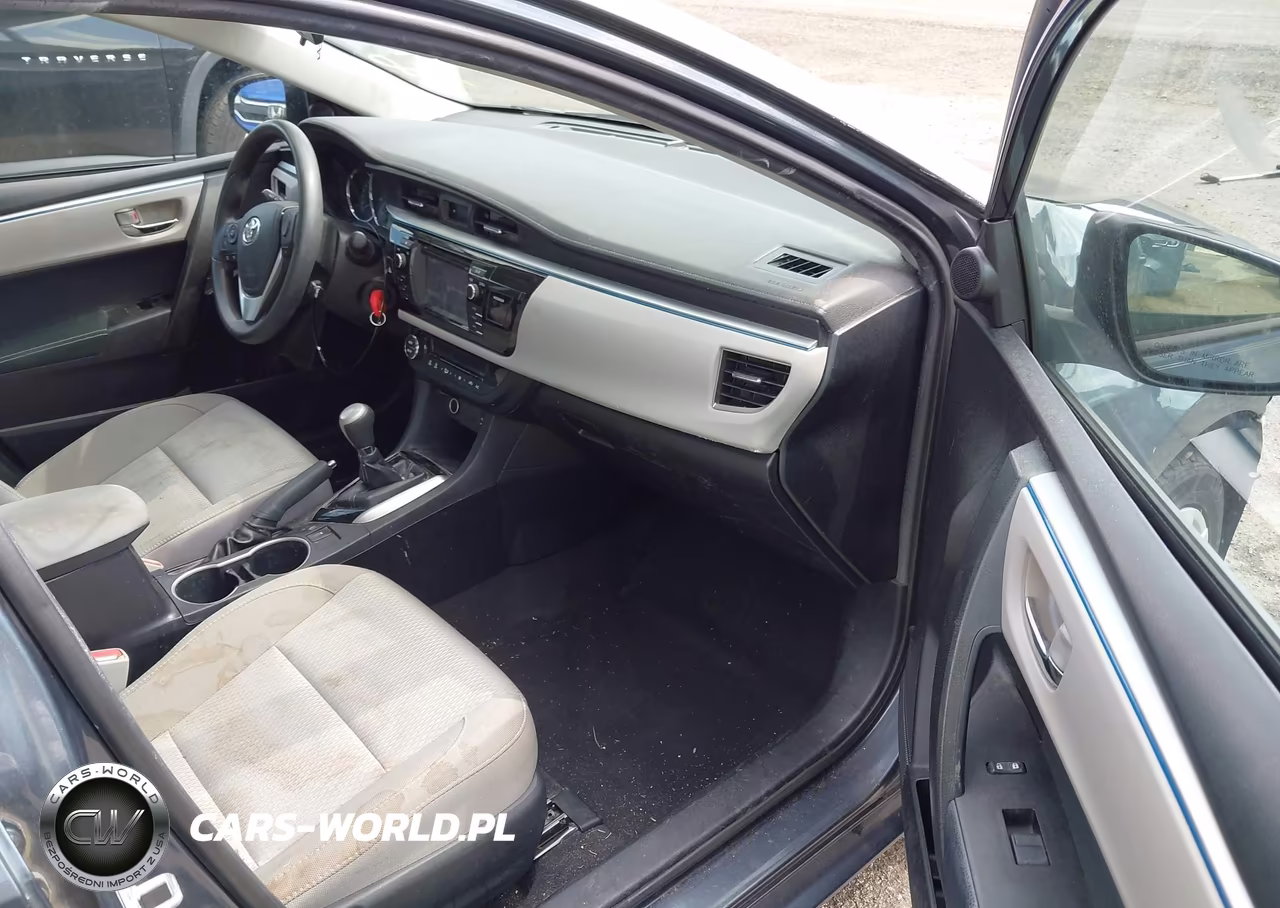 2016 Toyota Corolla Le VIN:2T1BURHE8GC745936 - 5