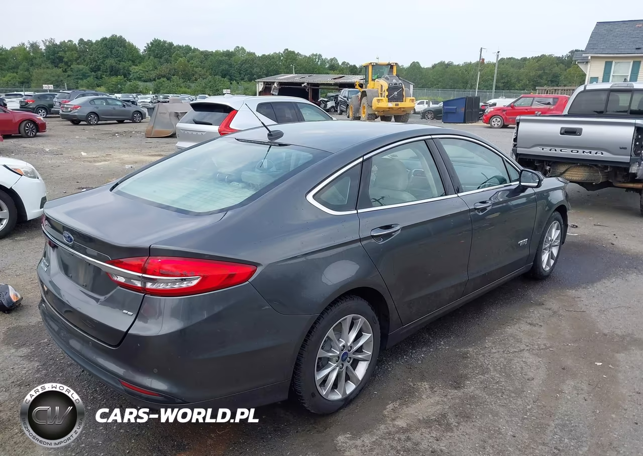 2018 Ford Fusion Energi Se Luxury VIN:3FA6P0PU3JR193248 - 4