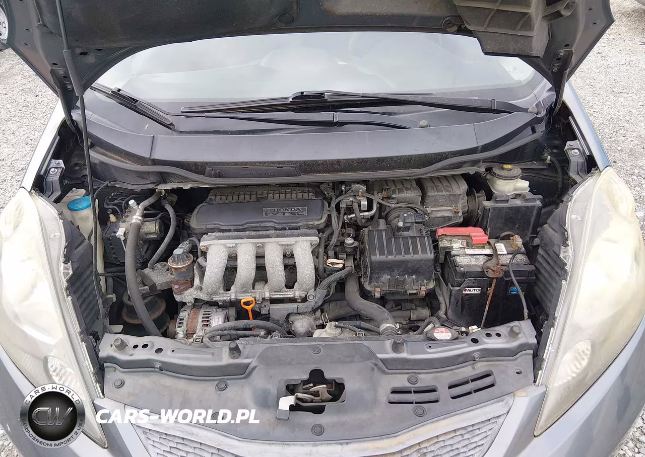 2011 Honda Fit VIN:JHMGE8H35BC010567 - 10