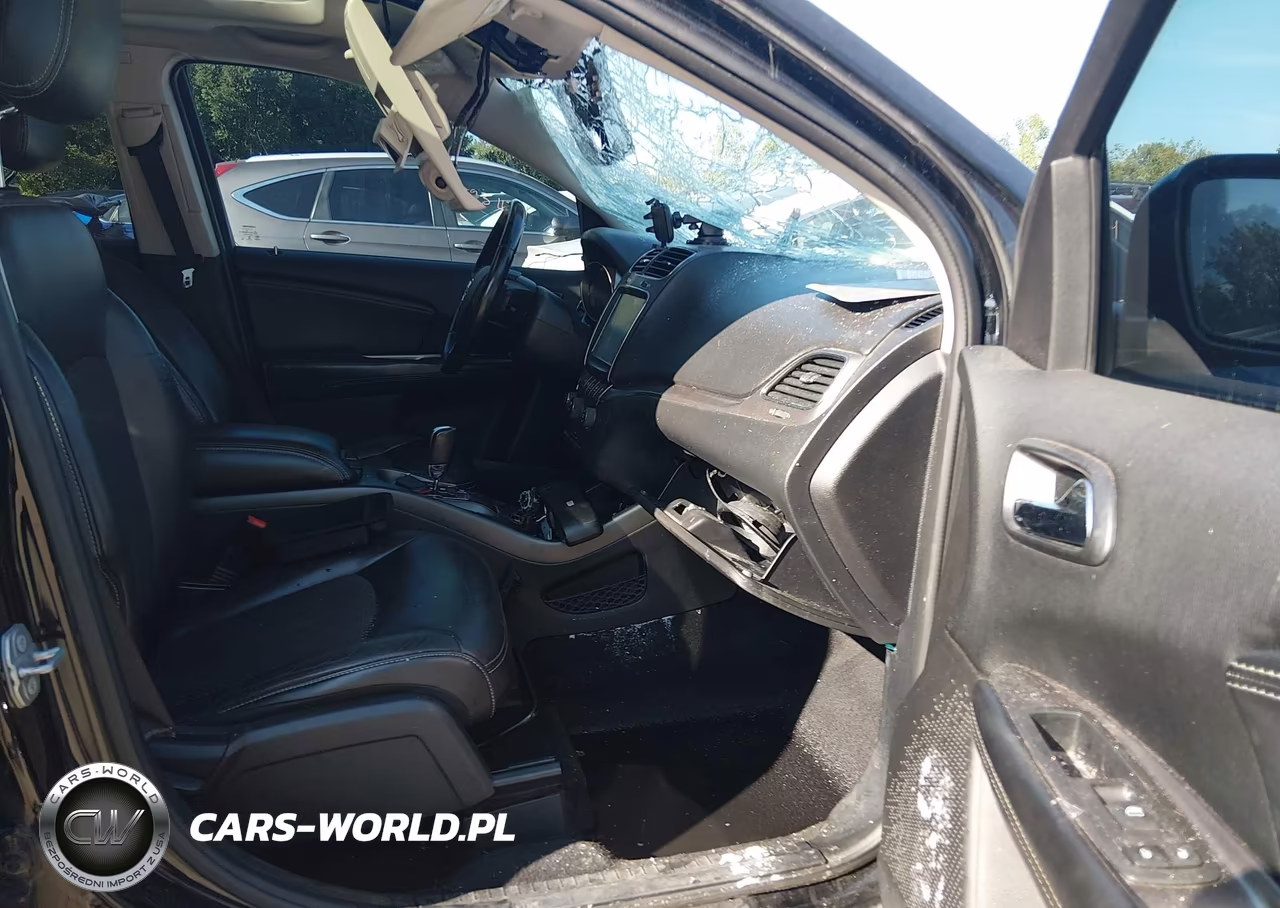 2016 Dodge Journey Crossroad Plus VIN:3C4PDDGG4GT243675 - 5