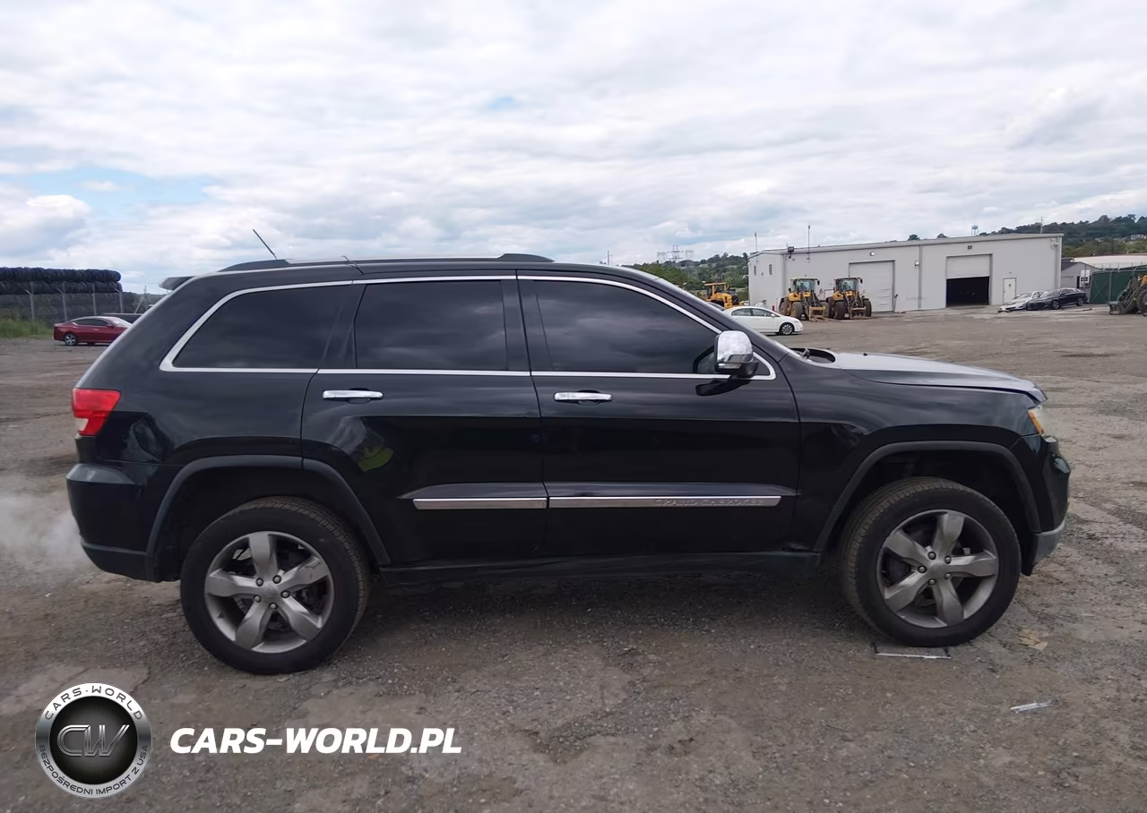 2013 Jeep Grand Cherokee Overland VIN:1C4RJFCG0DC627060 - 13