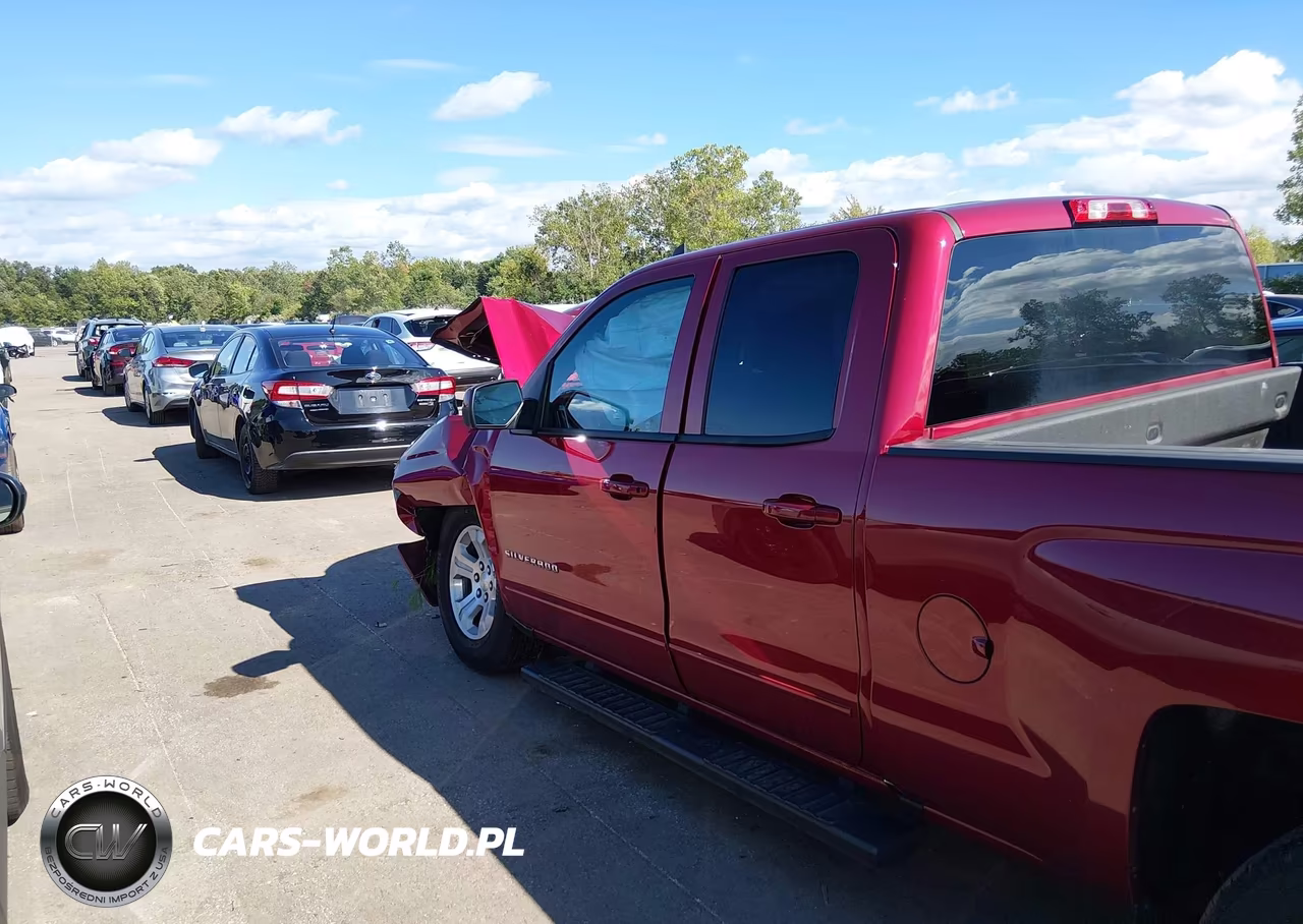2018 Chevrolet Silverado 1500 2Lt VIN:1GCVKREC1JZ380440 - 14