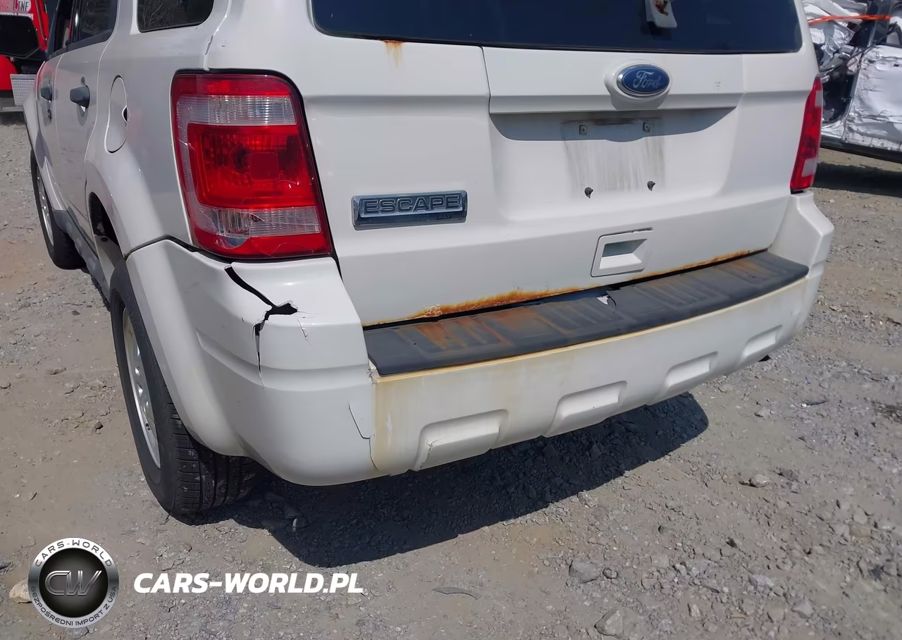 2010 Ford Escape Xlt VIN:1FMCU0D75AKB48882 - 6