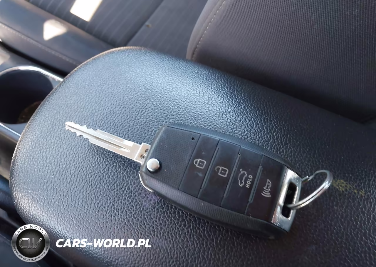 2018 Kia Forte Lx VIN:3KPFL4A77JE197794 - 11