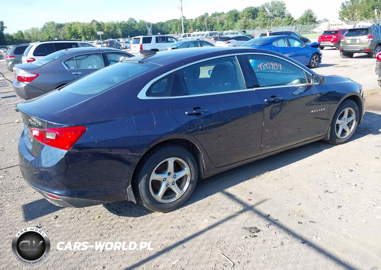 2016 Chevrolet Malibu Ls VIN:1G1ZB5ST2GF303772 - 4