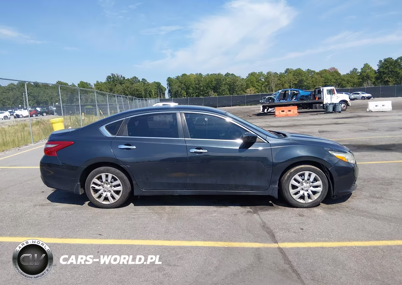 2018 Nissan Altima 2.5 S VIN:1N4AL3AP4JC106241 - 13