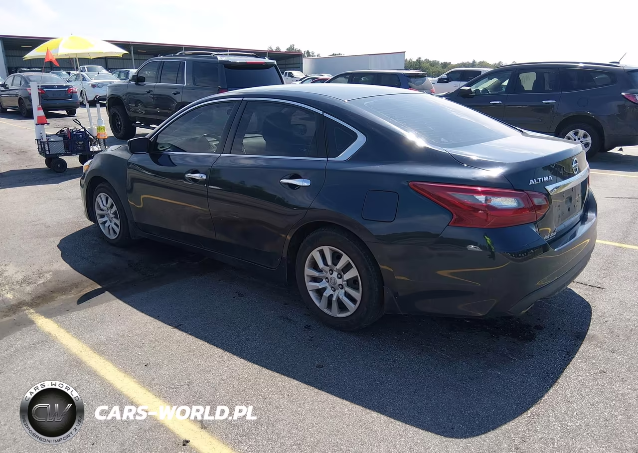 2018 Nissan Altima 2.5 S VIN:1N4AL3AP4JC106241 - 3