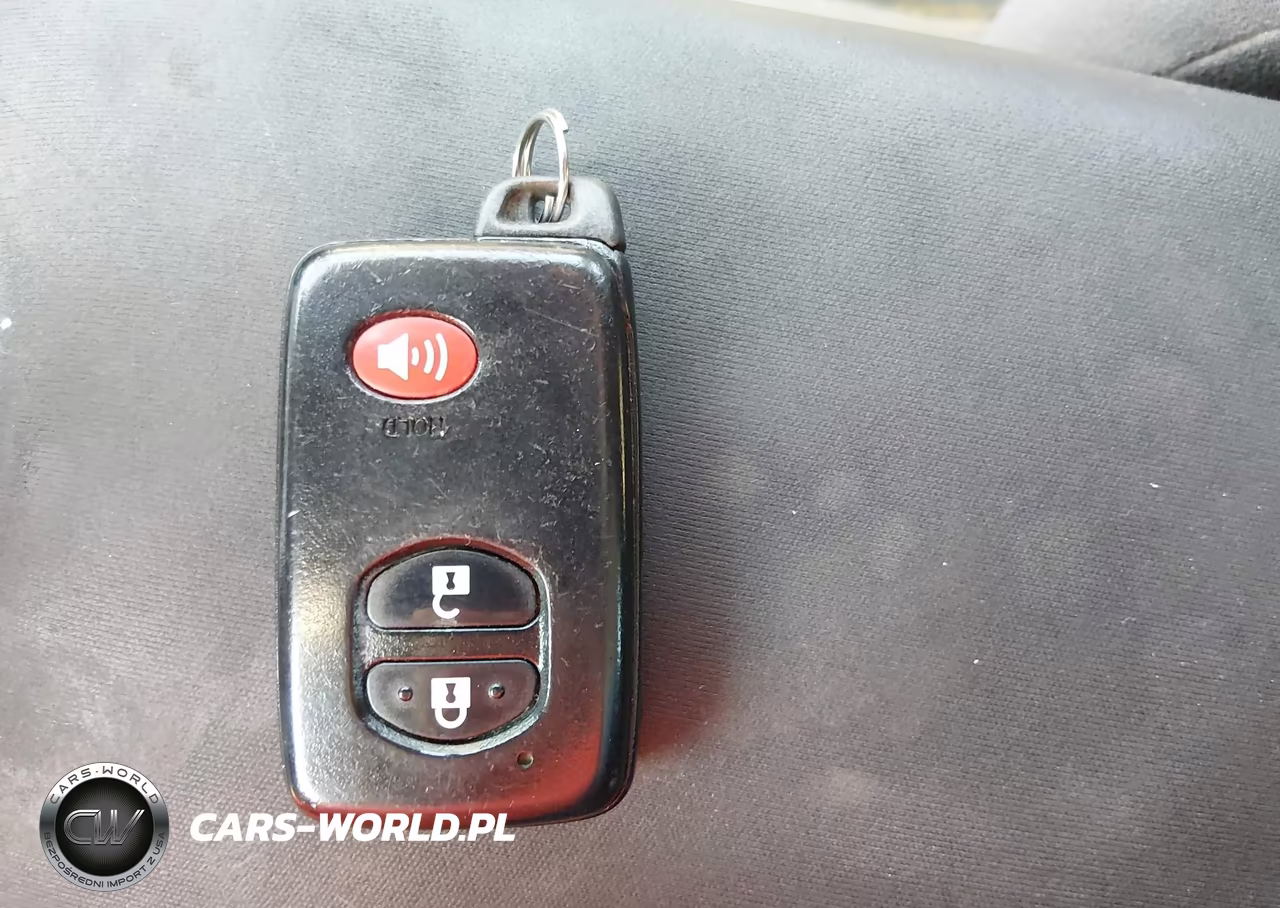 2012 Toyota Prius Two VIN:JTDKN3DU6C1611707 - 10