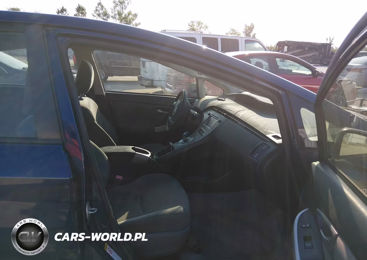 2012 Toyota Prius Two VIN:JTDKN3DU6C1611707 - 5