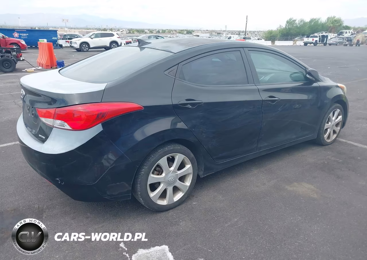 2011 Hyundai Elantra Limited VIN:5NPDH4AE3BH015822 - 4