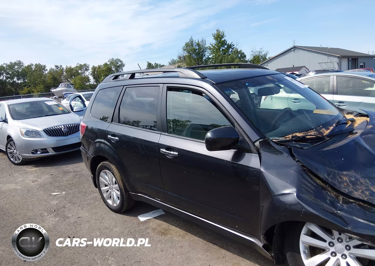 2013 Subaru Forester 2.5X Premium VIN:JF2SHADC5DH434807 - 14
