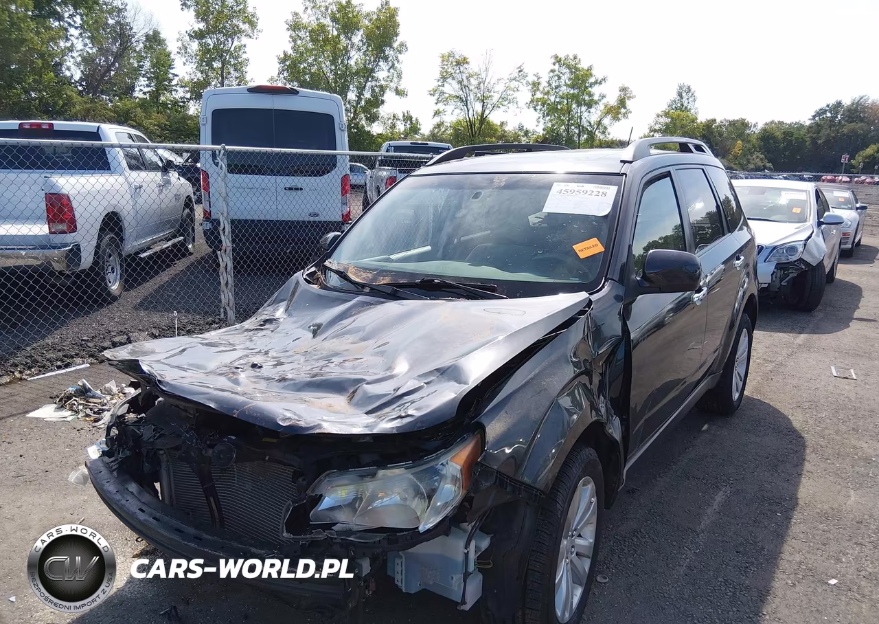 2013 Subaru Forester 2.5X Premium VIN:JF2SHADC5DH434807 - 6