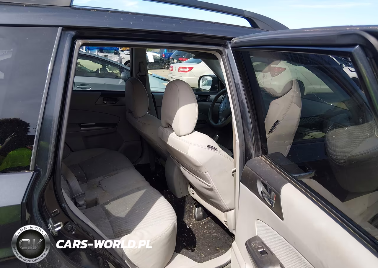 2013 Subaru Forester 2.5X Premium VIN:JF2SHADC5DH434807 - 8