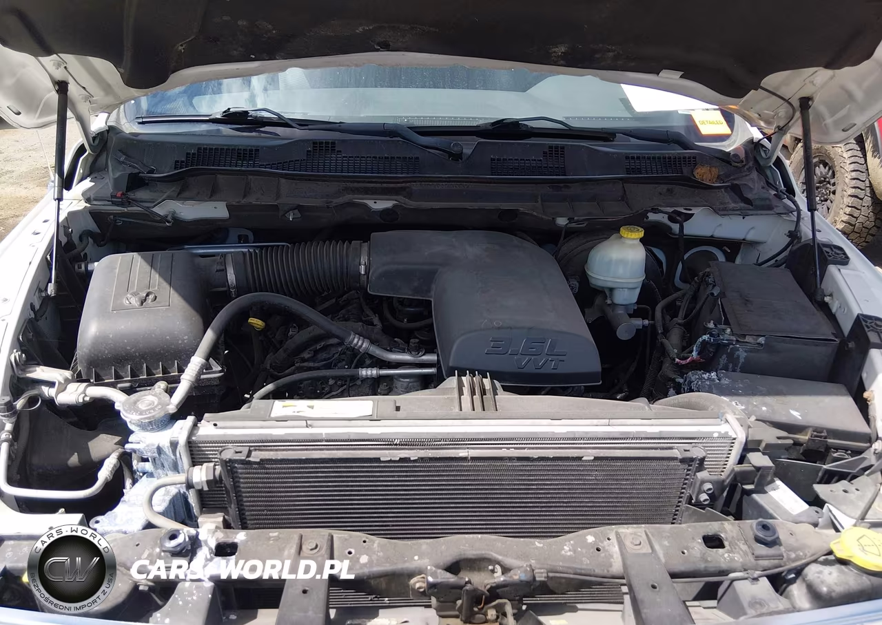 2013 Ram 1500 Tradesman VIN:3C6JR6AG4DG588387 - 10