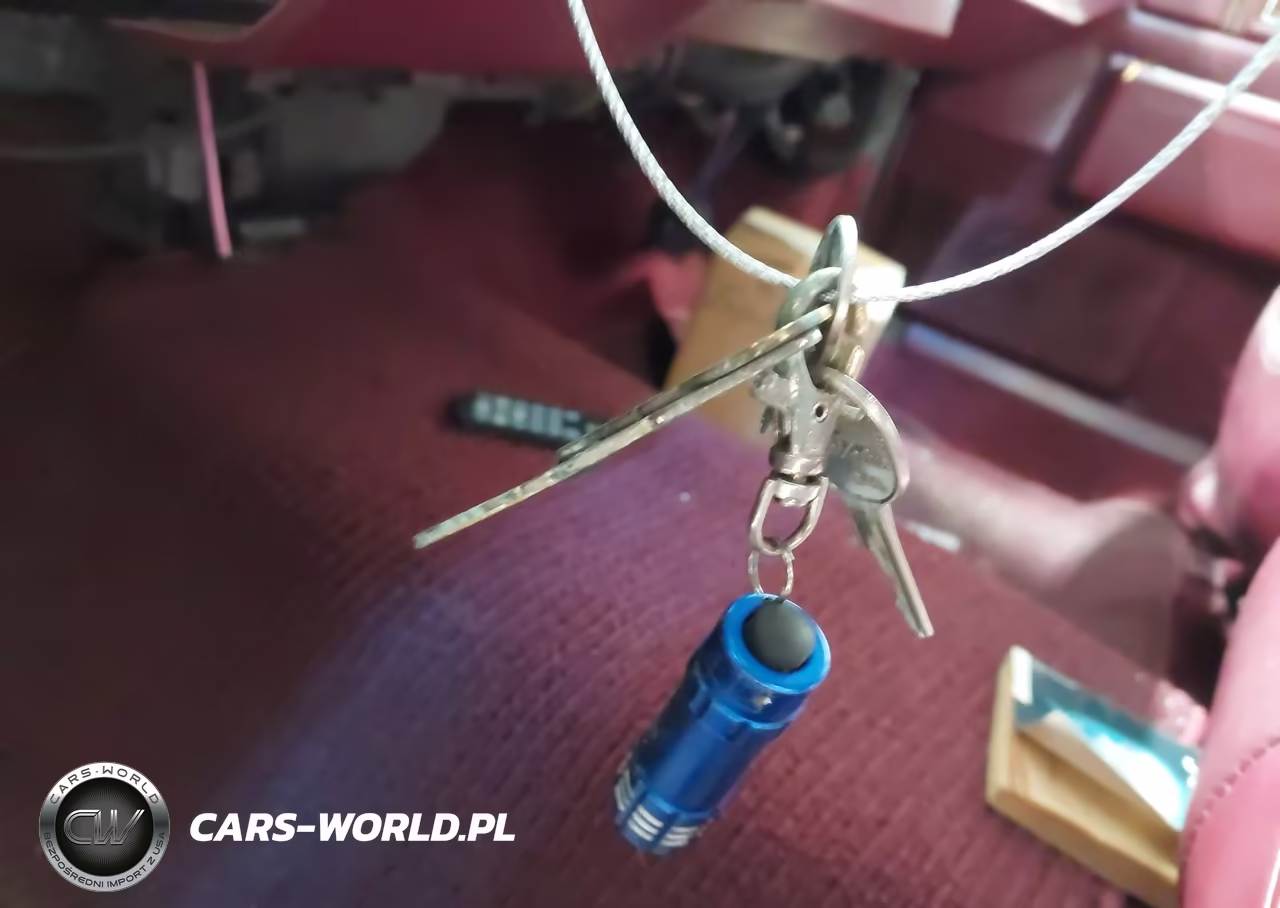 1993 Cadillac Deville VIN:1G6CD53B1P4309381 - 11