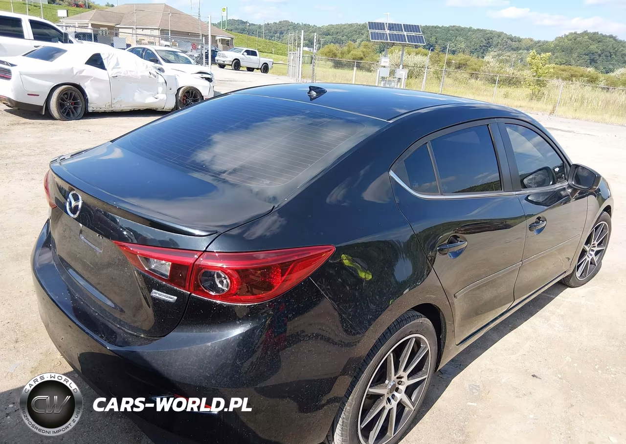 2017 Mazda Mazda3 Grand Touring VIN:3MZBN1W32HM128764 - 4