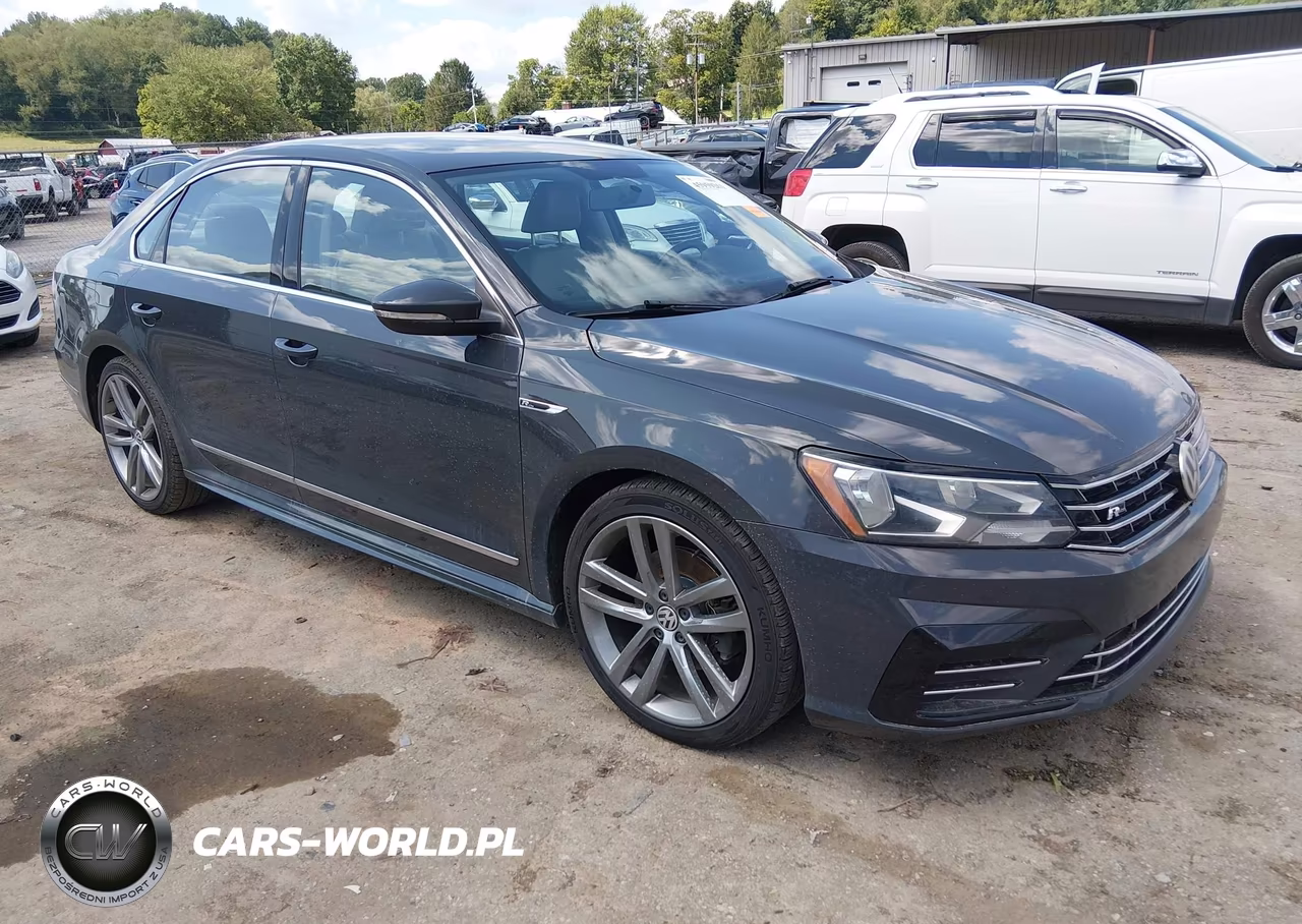2017 Volkswagen Passat 1.8T R-Line VIN:1VWDT7A37HC000112 - 1