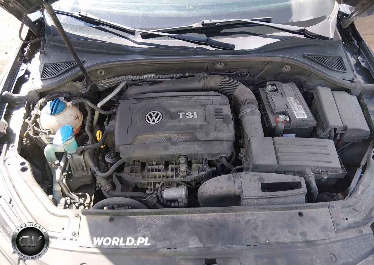 2017 Volkswagen Passat 1.8T R-Line VIN:1VWDT7A37HC000112 - 10