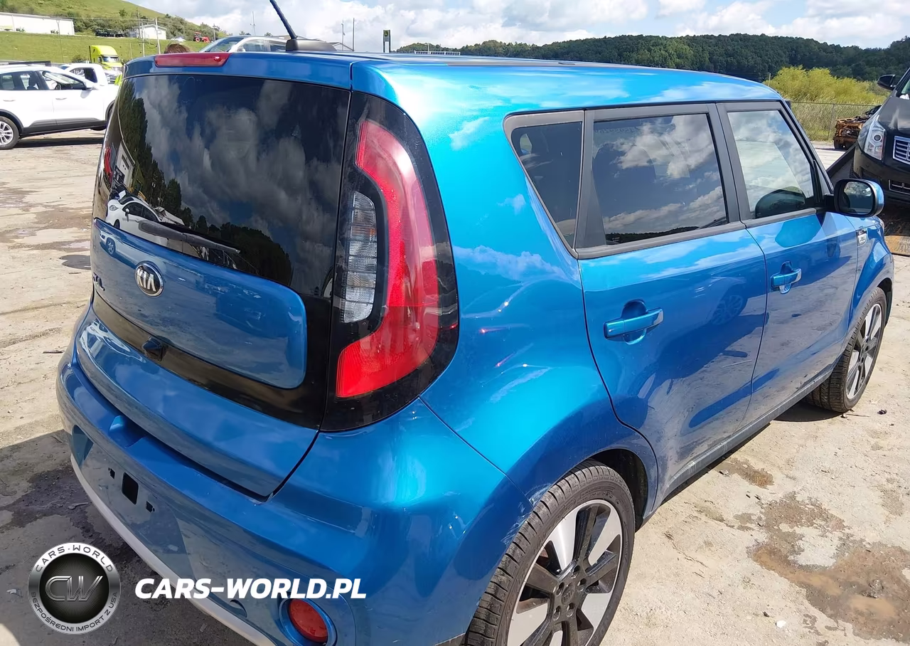 2018 Kia Soul + VIN:KNDJP3A56J7587020 - 4