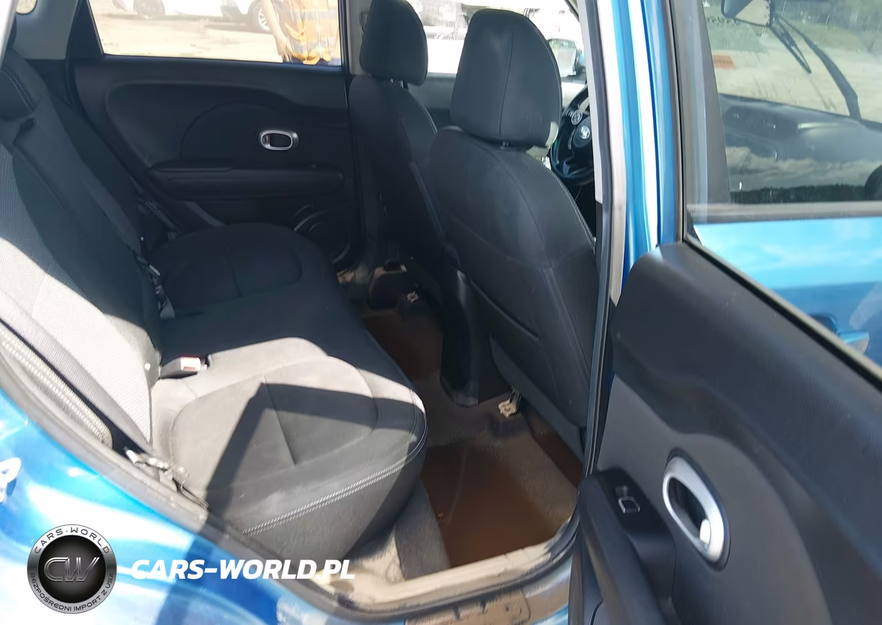 2018 Kia Soul + VIN:KNDJP3A56J7587020 - 8