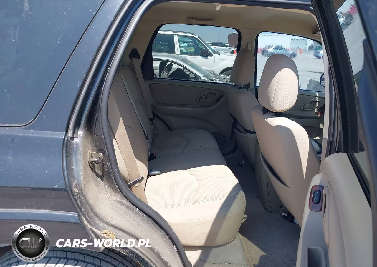 2005 Mazda Tribute S VIN:4F2YZ04125KM26425 - 8