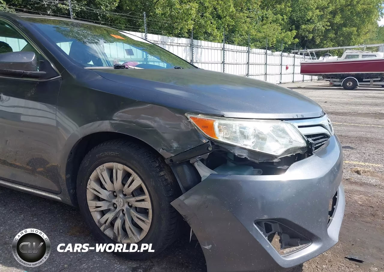 2013 Toyota Camry Le VIN:4T1BF1FK1DU236589 - 18