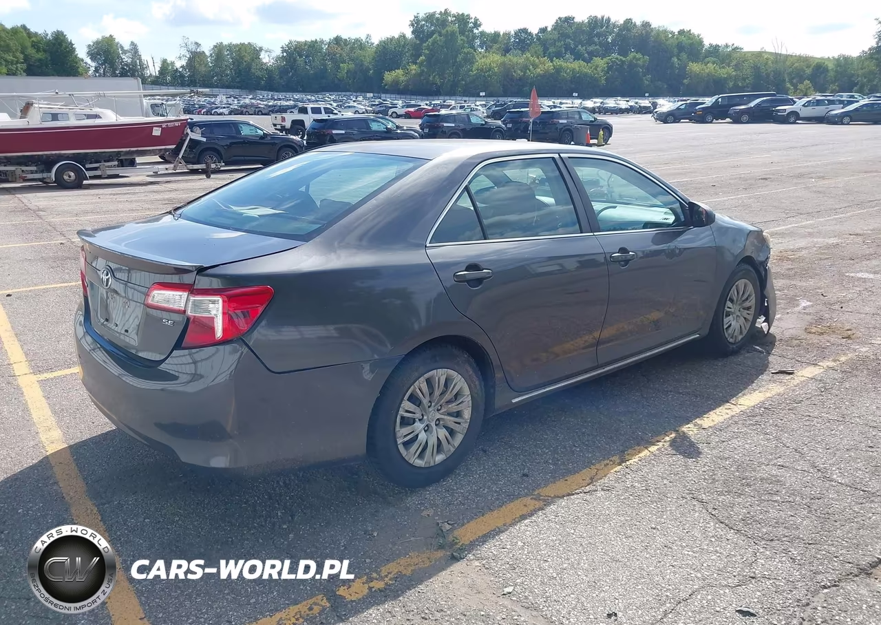 2013 Toyota Camry Le VIN:4T1BF1FK1DU236589 - 4