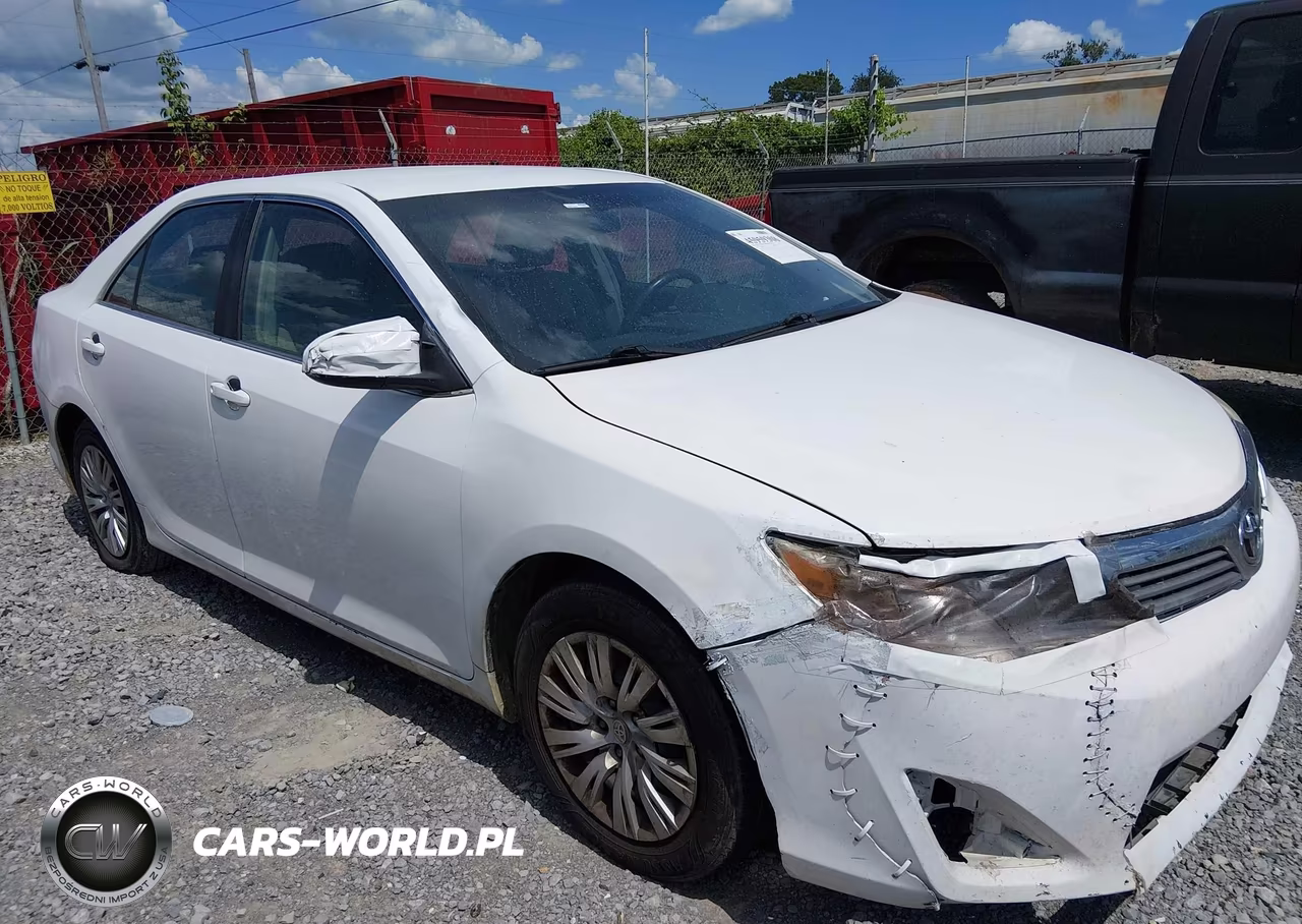 2014 Toyota Camry L VIN:4T1BF1FK5EU868366 - 1
