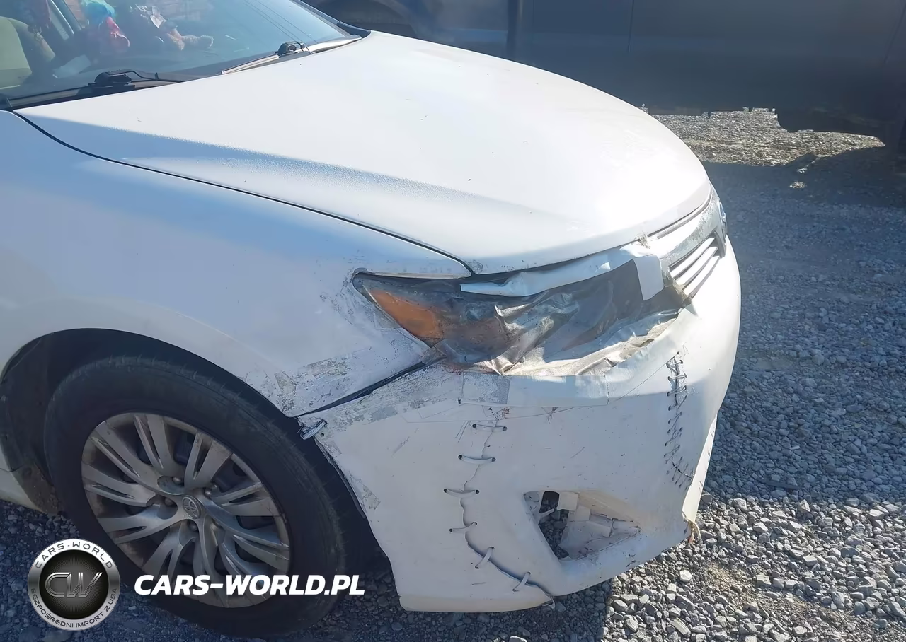 2014 Toyota Camry L VIN:4T1BF1FK5EU868366 - 18