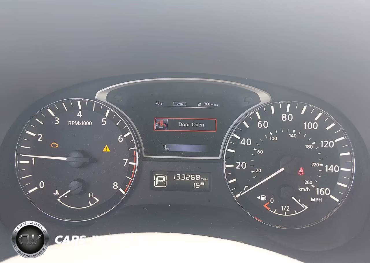 2015 Nissan Pathfinder Platinum VIN:5N1AR2MMXFC631182 - 7