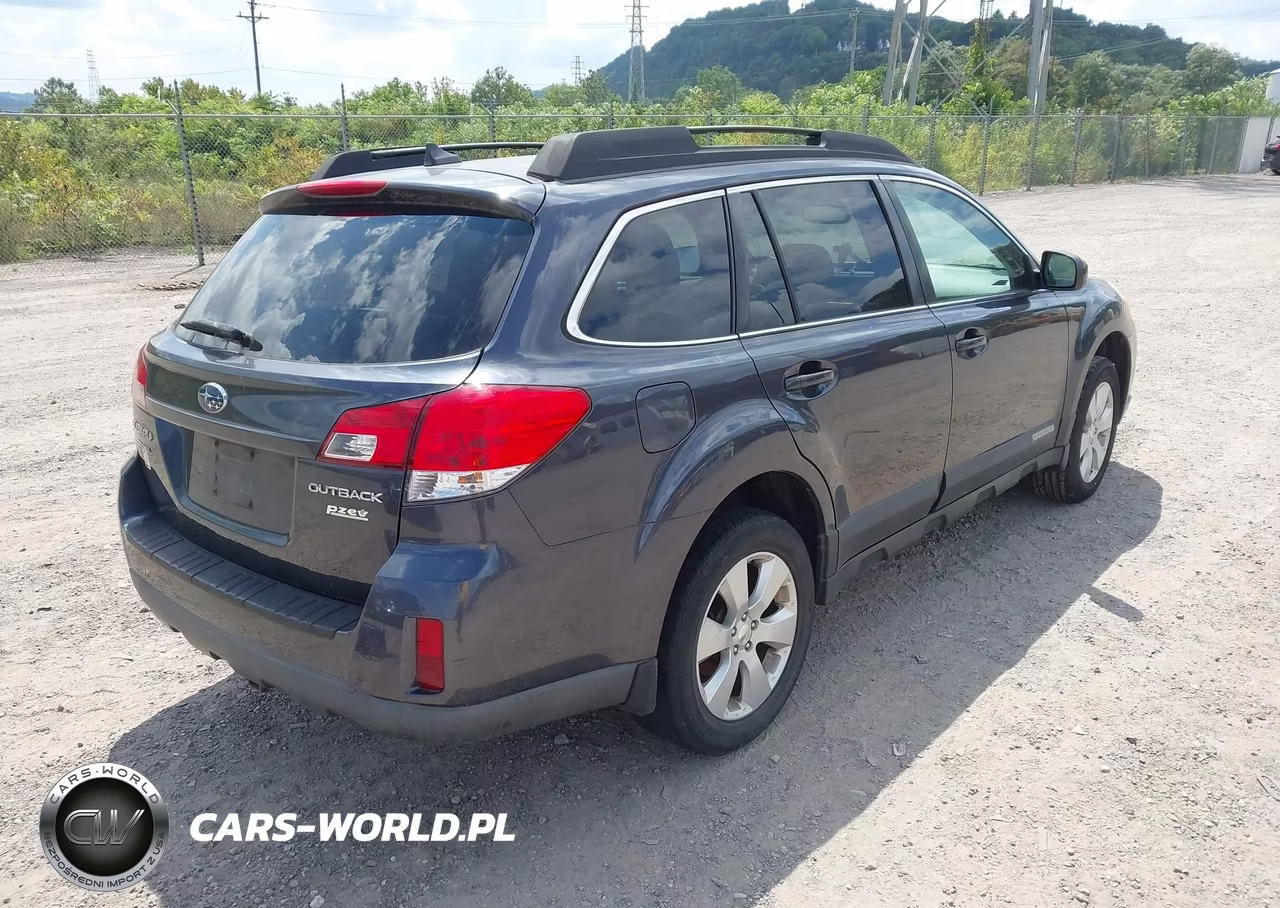 2011 Subaru Outback 2.5I Limited VIN:4S4BRBLC7B3340467 - 4