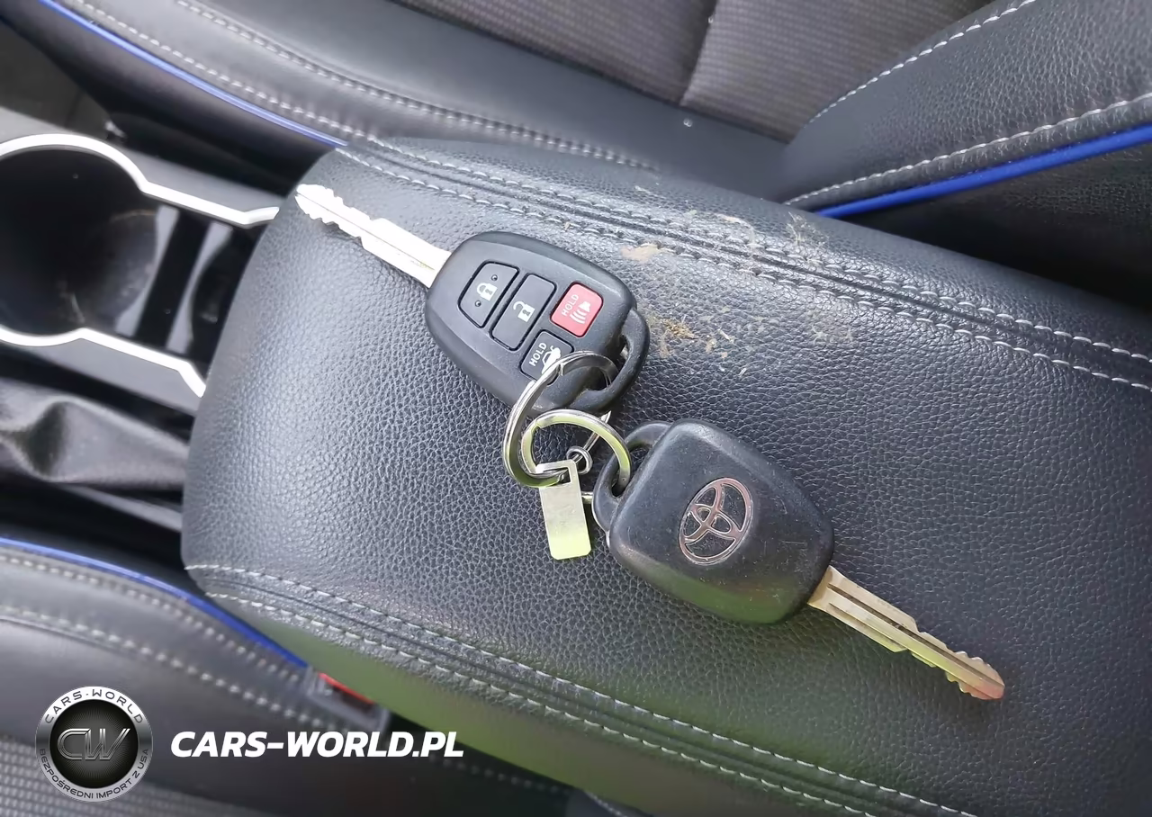2018 Toyota Corolla Se VIN:2T1BURHE9JC077555 - 11