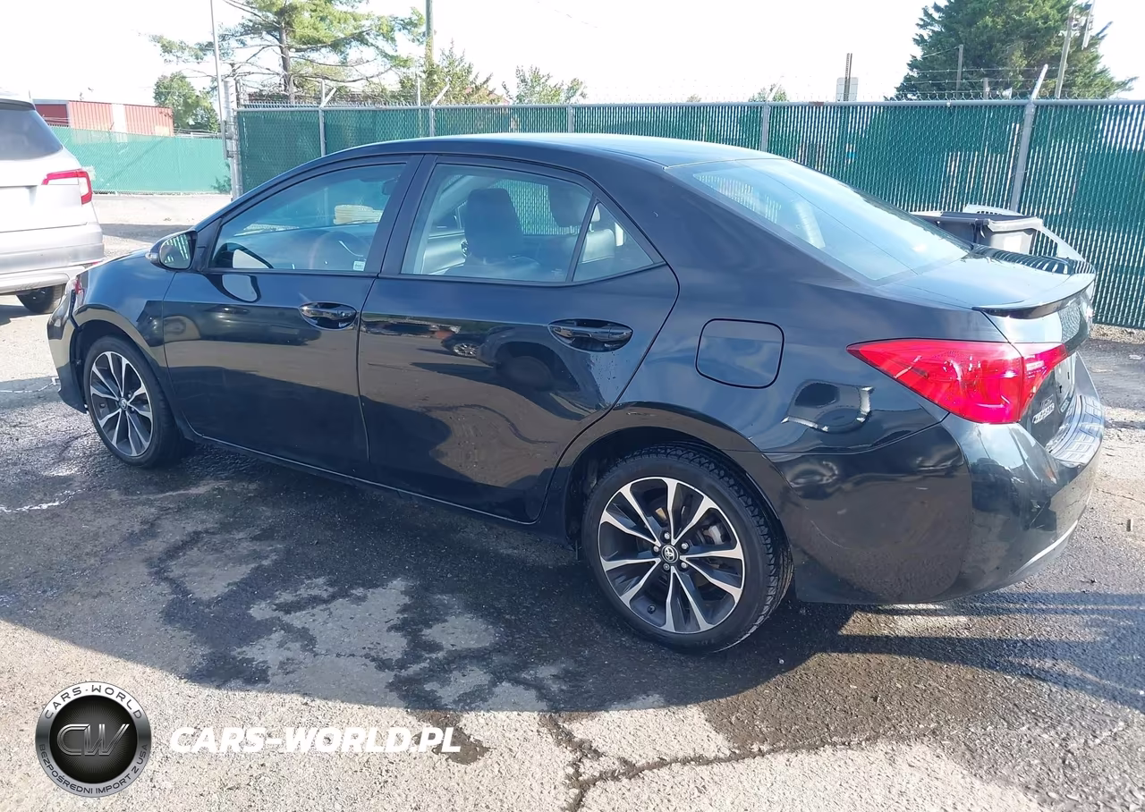 2018 Toyota Corolla Se VIN:2T1BURHE9JC077555 - 3