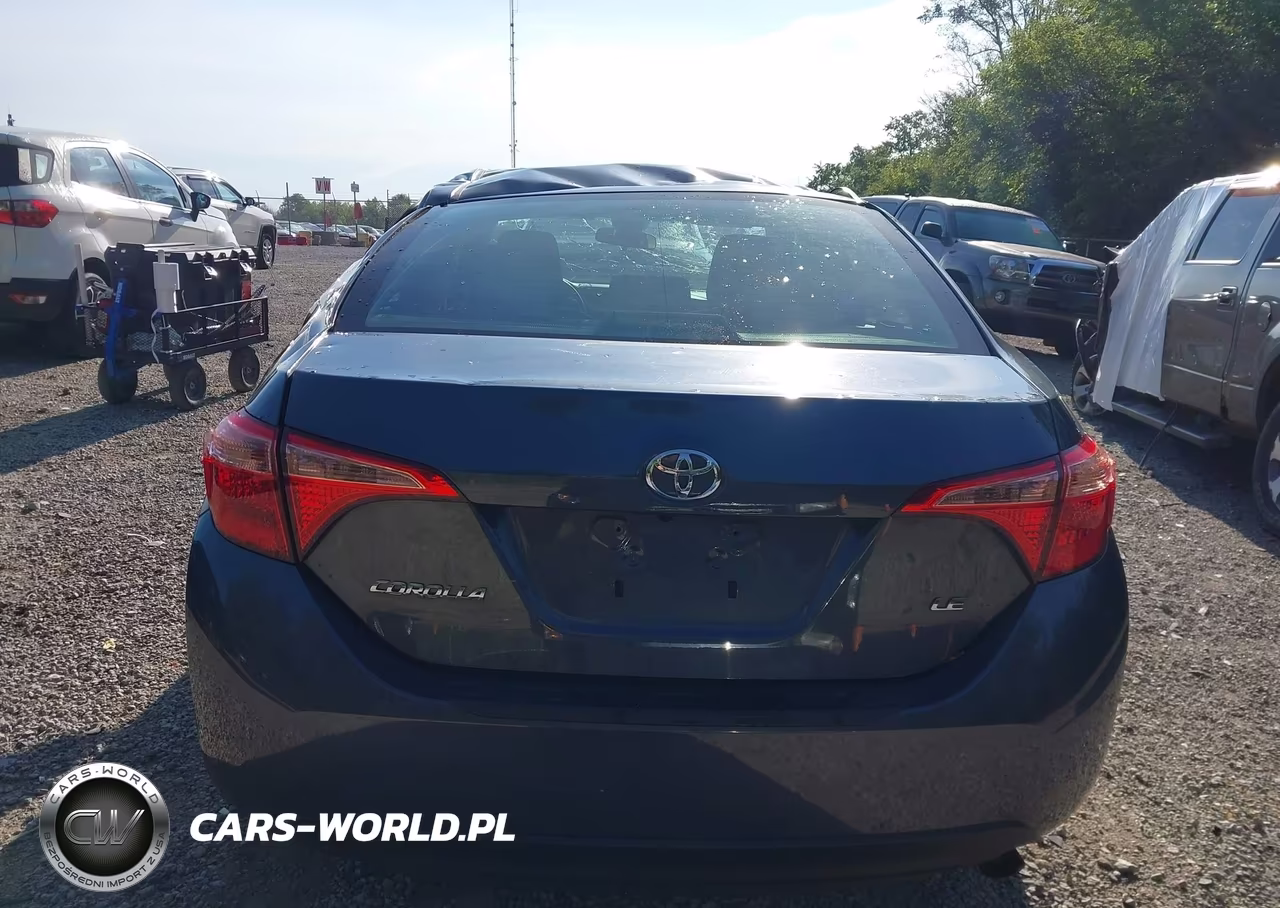 2017 Toyota Corolla Le VIN:2T1BURHE3HC935841 - 16
